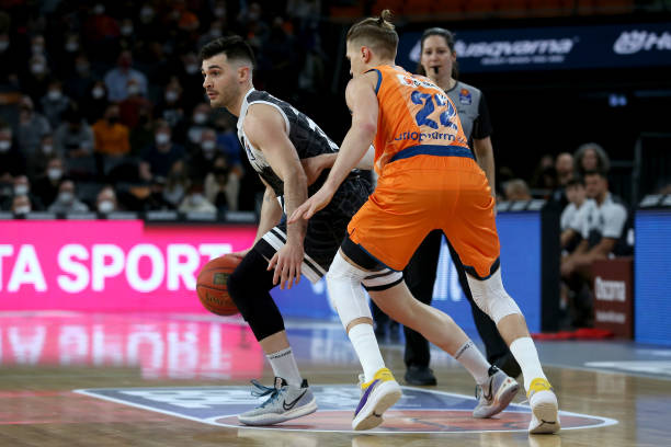 离不仅体现 离不仅体现