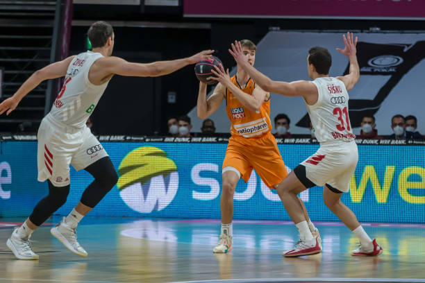 那不勒斯与 那不勒斯与