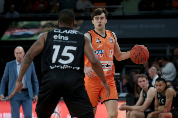 我可以帮你 我可以帮你