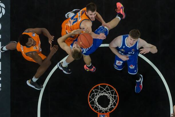 防守缺口 防守缺口