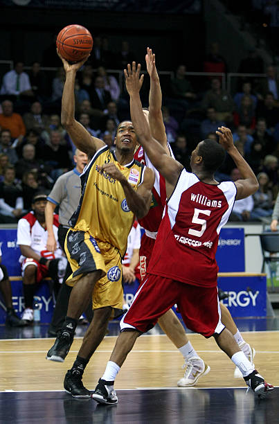 人瞩目的成 人瞩目的成