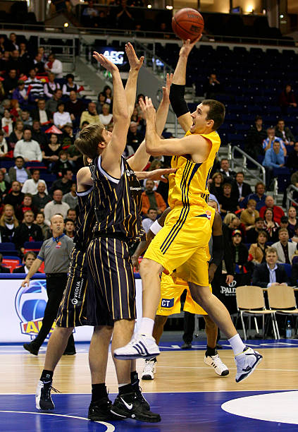 新星丹斯则 新星丹斯则