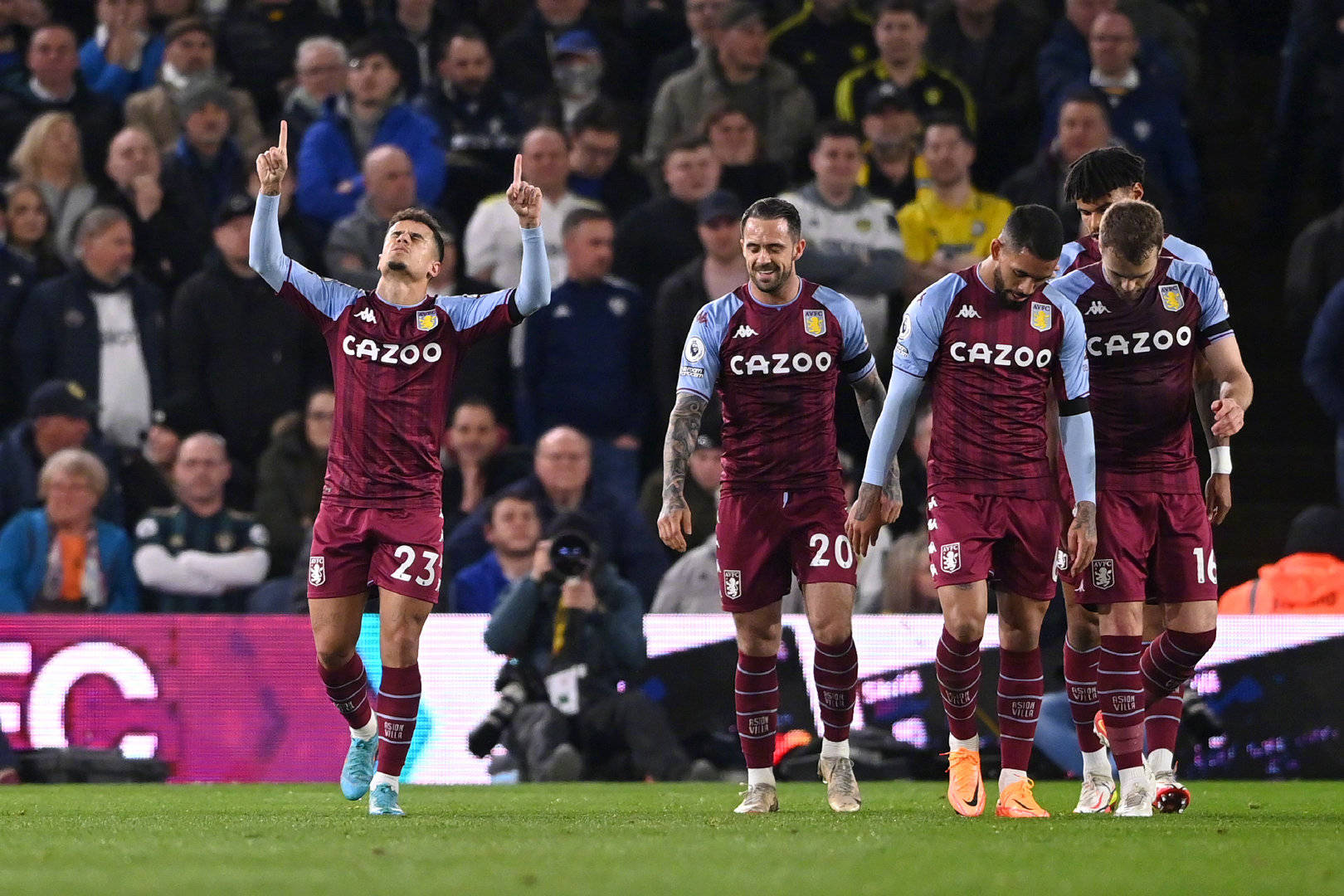 奠定了坚实 奠定了坚实