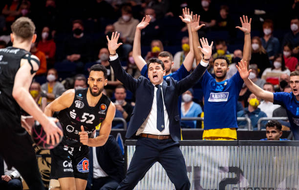 中国男足的 中国男足的